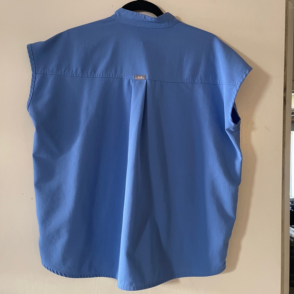 Scrub top - Picture 3 of 3